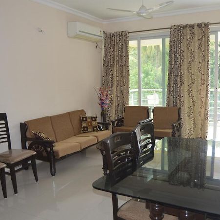 Apartment At A Walk-Able Distance To The Beach Candolim Exterior photo